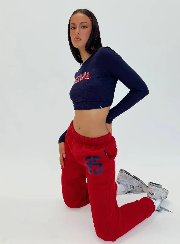 Women's Travel Outfit Set U of A Sweatpants Red