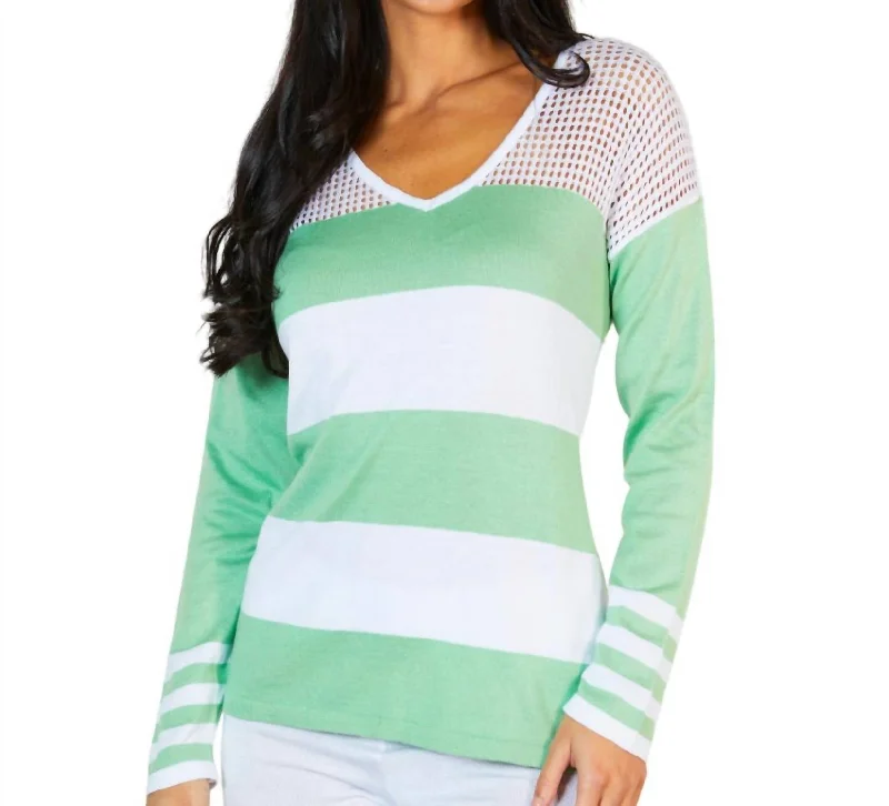 Women's Chic Outfit Crochet V-Neck Sweater In White/green