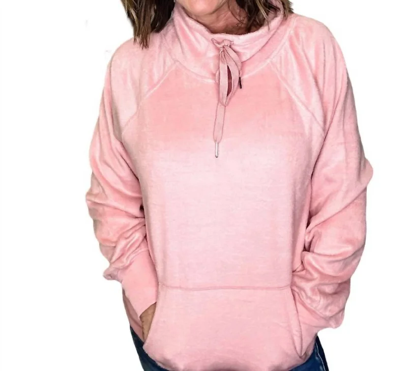 Women's Plus-Size Casual Outfit Kangaroo Pocket Top In Pink