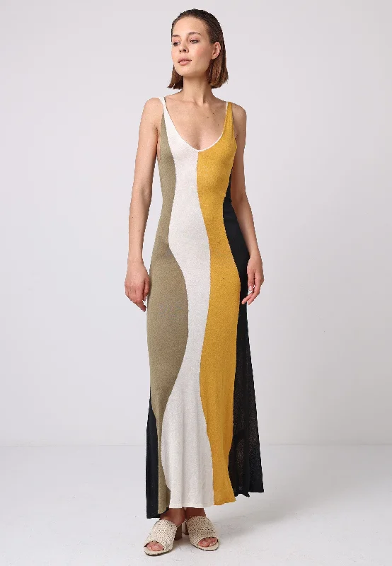 Stylish Women's Garments For Holidays Soft Knit Sleeveless Maxi Dress In Abstract Multi Print