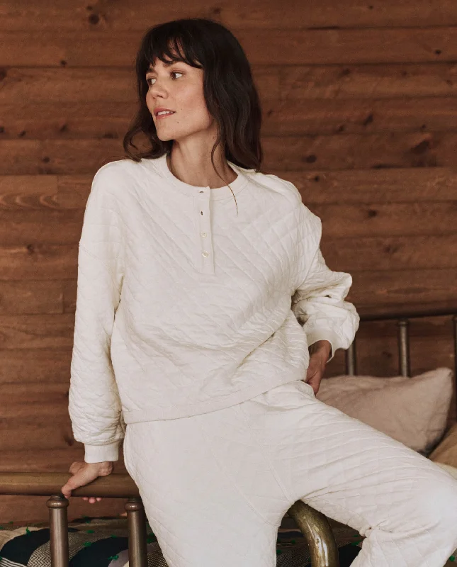 Women's Elegant Evening Outfit The Quilted Henley Sleep Sweatshirt. -- Washed White