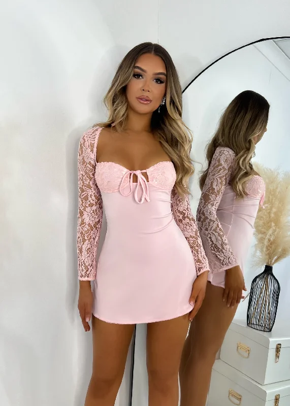 Women's Chic Outerwear Attire Chain of Hearts Lace Long Sleeve Mini Dress - Light Pink