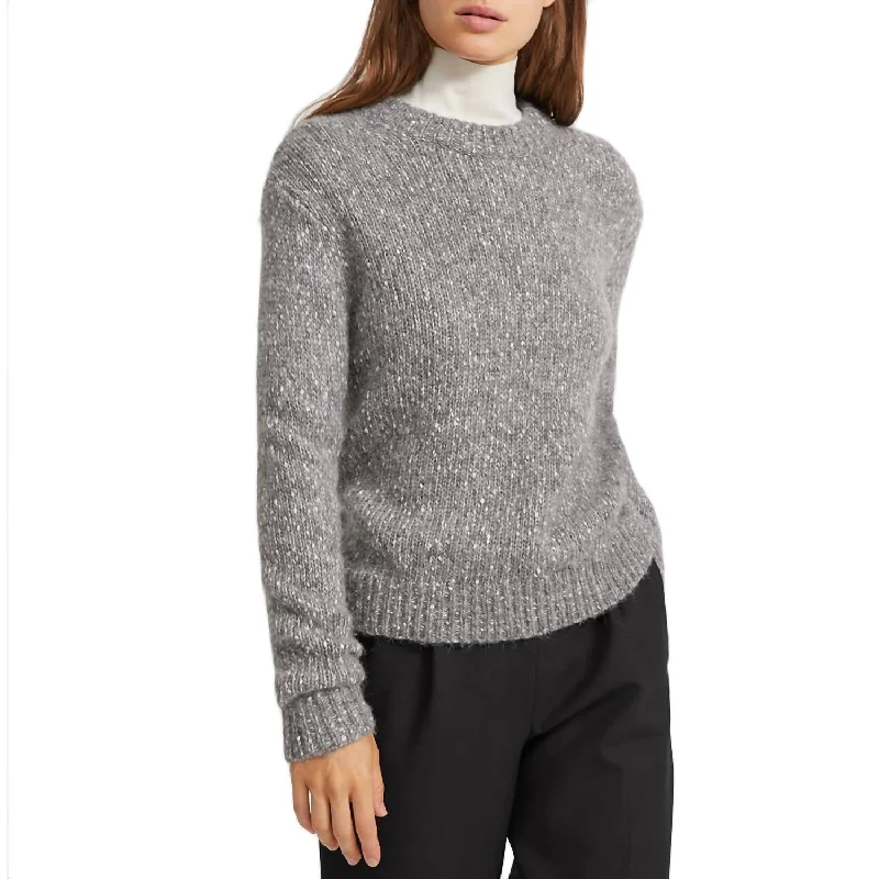 Stylish Women's Outfit Speckled Wool Crew Sweater In Medium Heather Grey