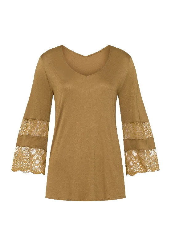 Women's Holiday Attire Lilova Relaxed V-Neck Knit Top | Gold 76166-1246