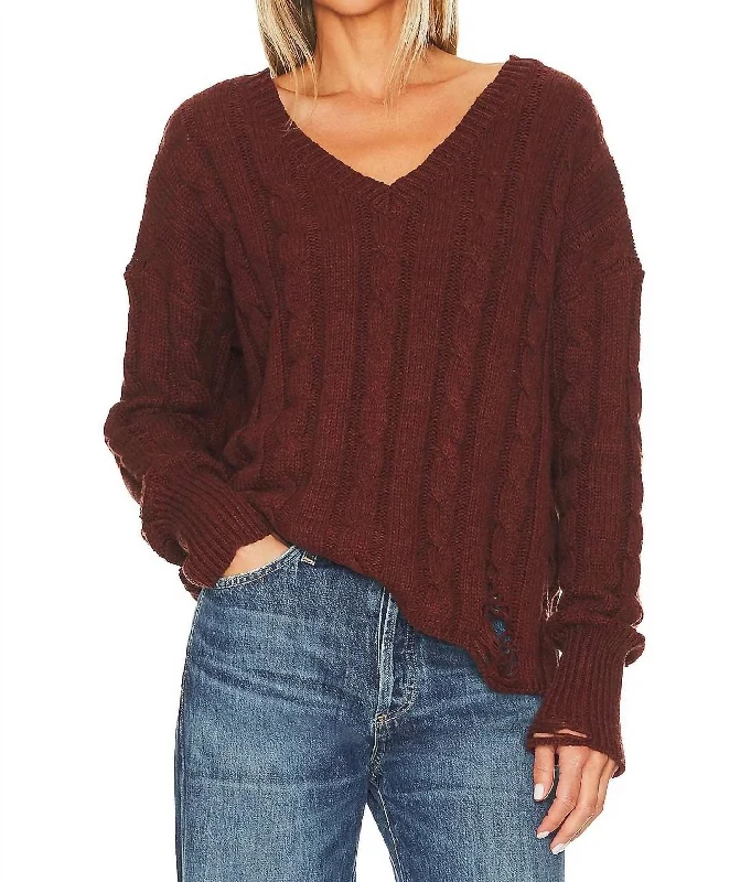 Women's Festive Attire Everlyn V-Neck Sweater In Veneer