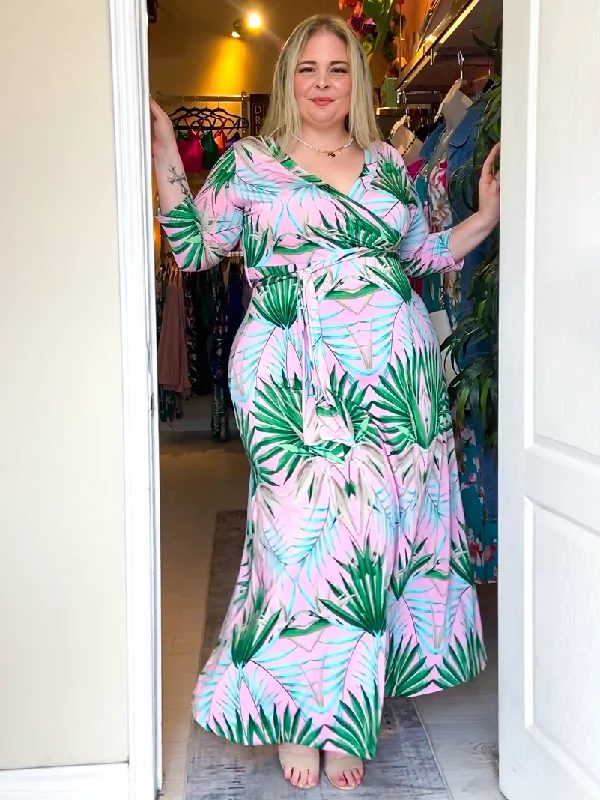 Affordable Women's Attire Signature Plus Size Maxi Dress in Tropical Mint Eclipse