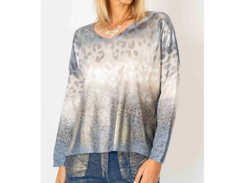 Women's Travel Outfit Set Shimmer V Neck Cheetah Print Sweater In Blue