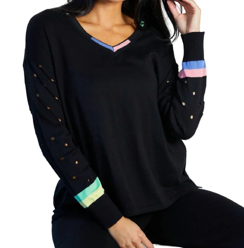 Women's Outfit For The Office V-Neck Sweater In Black/multi