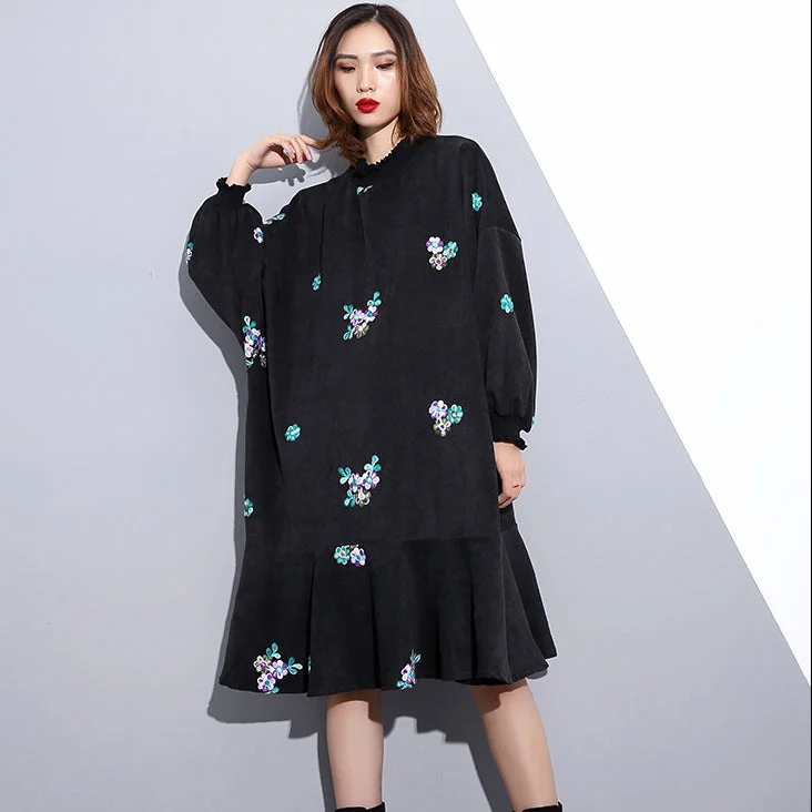 Stylish Women's Garments For Holidays fashion black embroidery fall dress Loose fitting traveling dress Elegant Stand clothing dresses