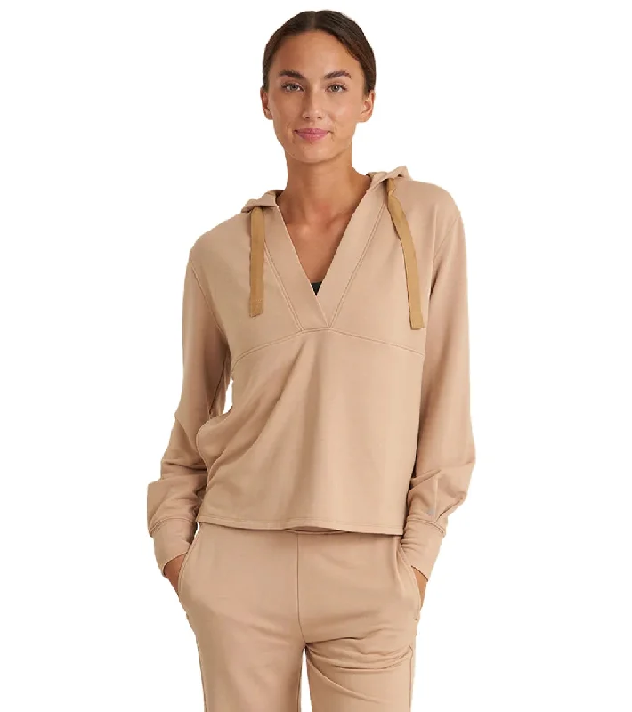 Women's Effortless Casual Outfit Thrive Societe Pleated Hoodie